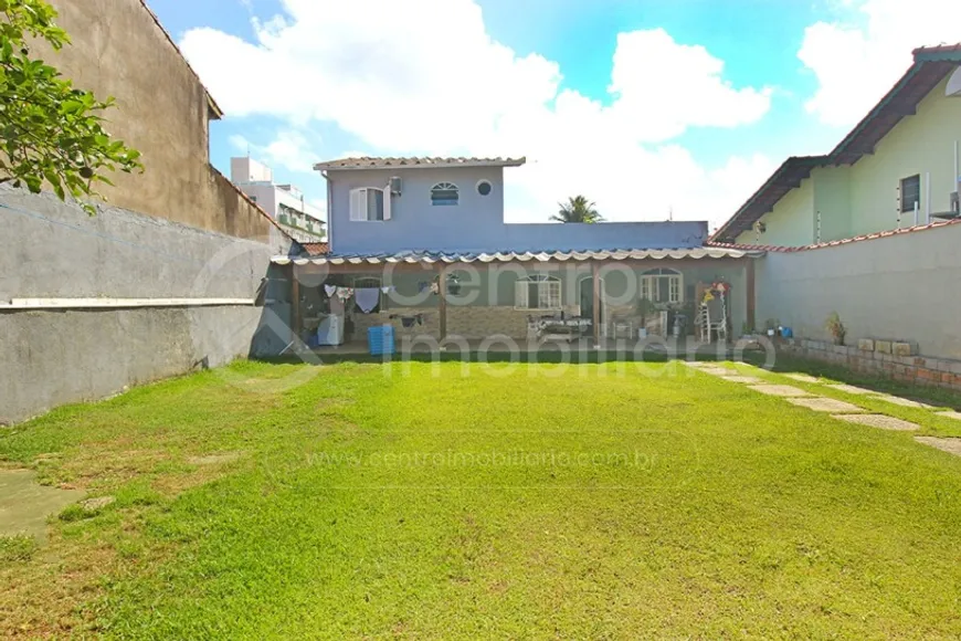 Foto 1 de Casa com 2 Quartos à venda, 111m² em Belmira Novaes, Peruíbe