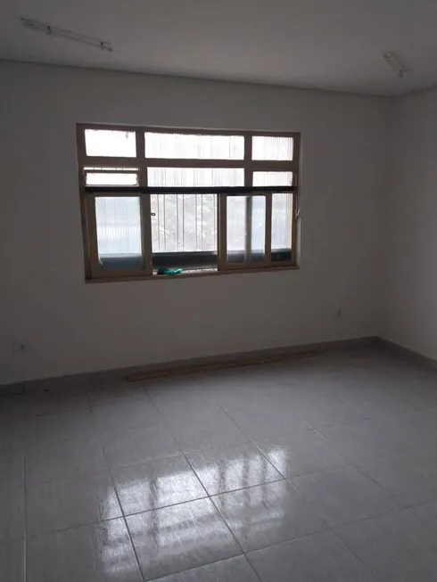 Foto 1 de Sala Comercial para alugar, 25m² em Jardim Miriam, São Paulo