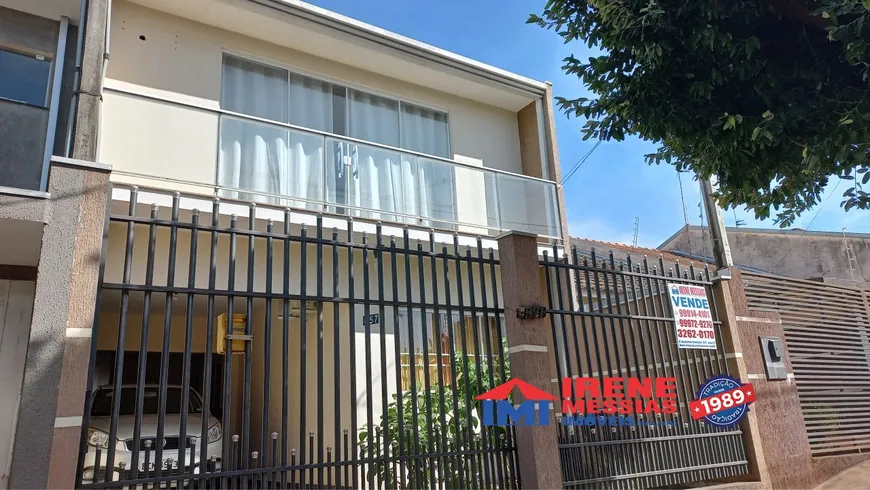 Foto 1 de Sobrado com 2 Quartos à venda, 264m² em Jardim Sao Clemente, Maringá