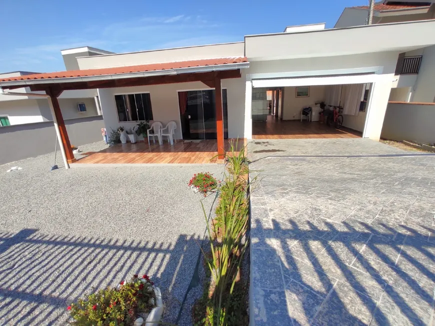 Foto 1 de Casa com 3 Quartos à venda, 142m² em Ilha da Figueira, Jaraguá do Sul