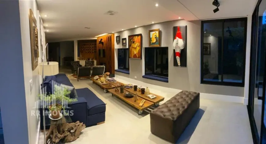 Foto 1 de Casa de Condomínio com 4 Quartos à venda, 331m² em Alphaville, Santana de Parnaíba