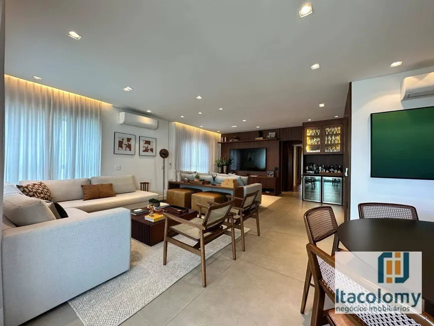Foto 1 de Apartamento com 3 Quartos para alugar, 200m² em Alphaville, Barueri