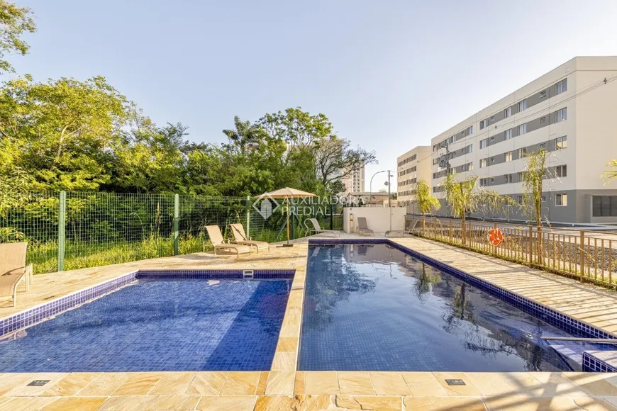 Foto 1 de Apartamento com 2 Quartos à venda, 42m² em Santa Fé, Porto Alegre