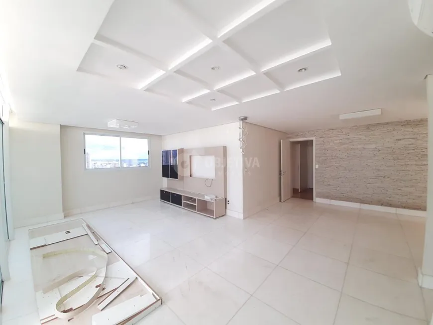 Foto 1 de Apartamento com 3 Quartos à venda, 130m² em Osvaldo Rezende, Uberlândia