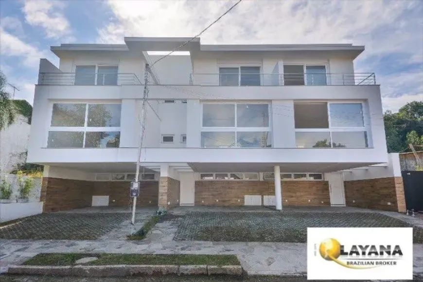 Foto 1 de Casa de Condomínio com 3 Quartos à venda, 211m² em Jardim Isabel, Porto Alegre