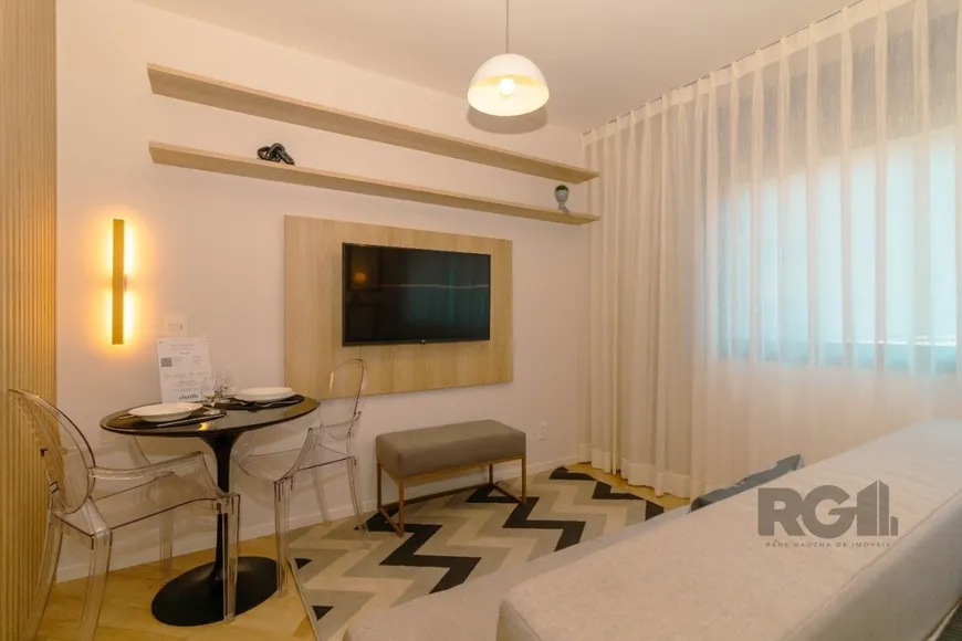 Foto 1 de Apartamento com 1 Quarto para alugar, 30m² em Mont' Serrat, Porto Alegre
