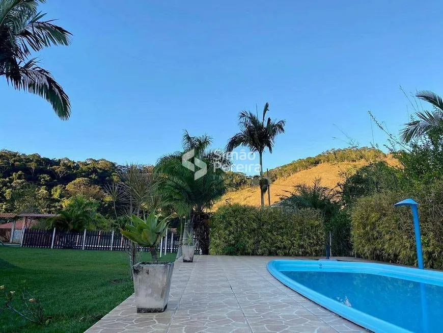 Foto 1 de Fazenda/Sítio com 4 Quartos à venda, 200m² em Torreoes, Juiz de Fora