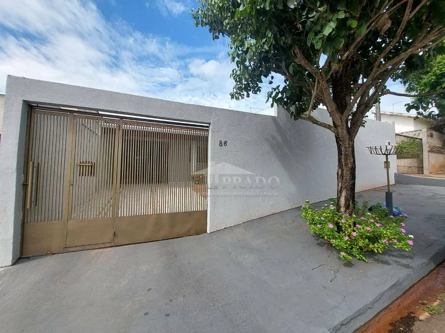 Foto 1 de Casa com 3 Quartos à venda, 180m² em , Ibiporã