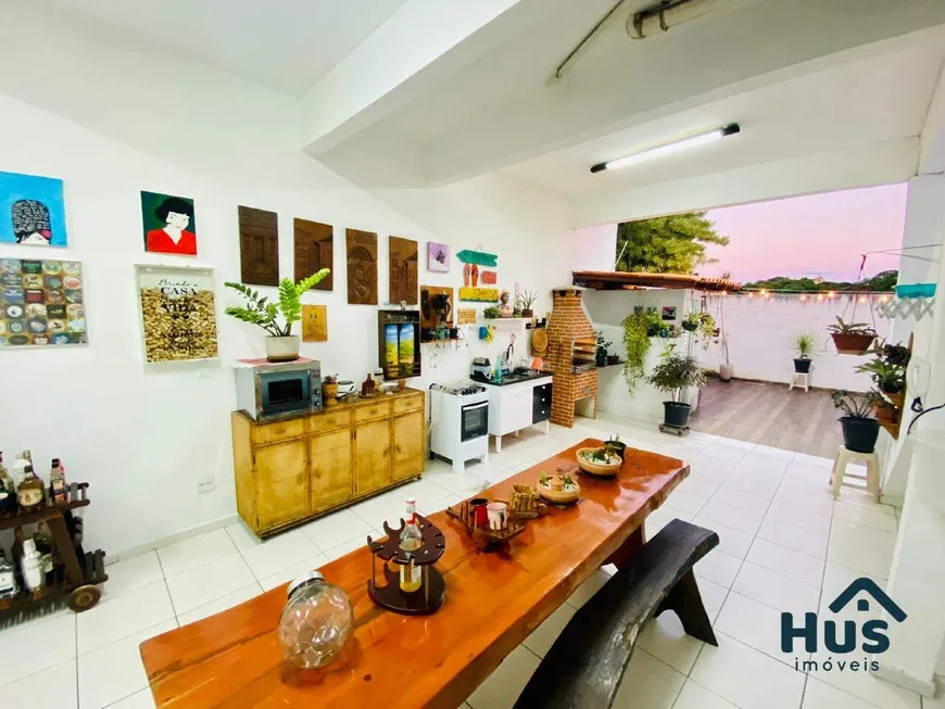 Foto 1 de Casa com 4 Quartos à venda, 222m² em Santa Amélia, Belo Horizonte