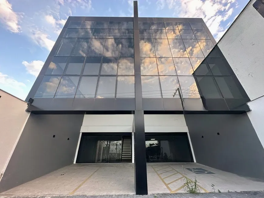 Foto 1 de Ponto Comercial para alugar, 135m² em Parque Residencial Laranjeiras, Serra