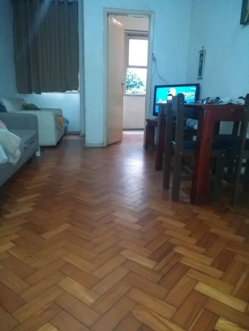 Foto 1 de Apartamento com 2 Quartos à venda, 51m² em Copacabana, Rio de Janeiro