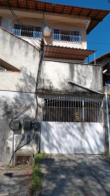 Foto 1 de Casa com 3 Quartos à venda, 95m² em Colubandê, São Gonçalo