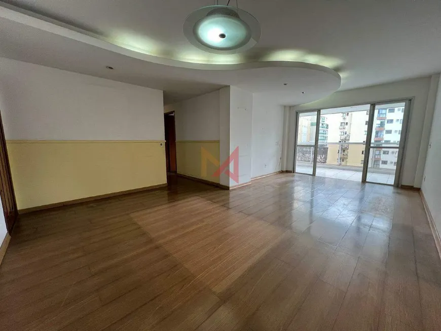 Foto 1 de Apartamento com 4 Quartos à venda, 150m² em Itapuã, Vila Velha