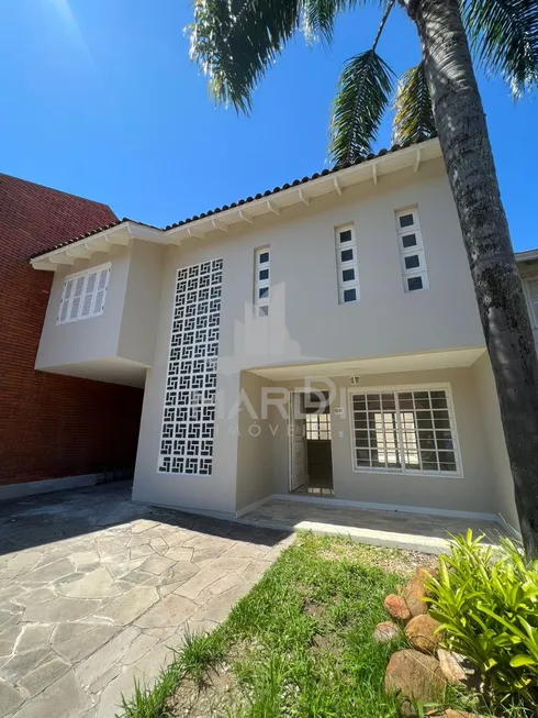 Foto 1 de Casa de Condomínio com 4 Quartos para alugar, 220m² em Jardim Isabel, Porto Alegre