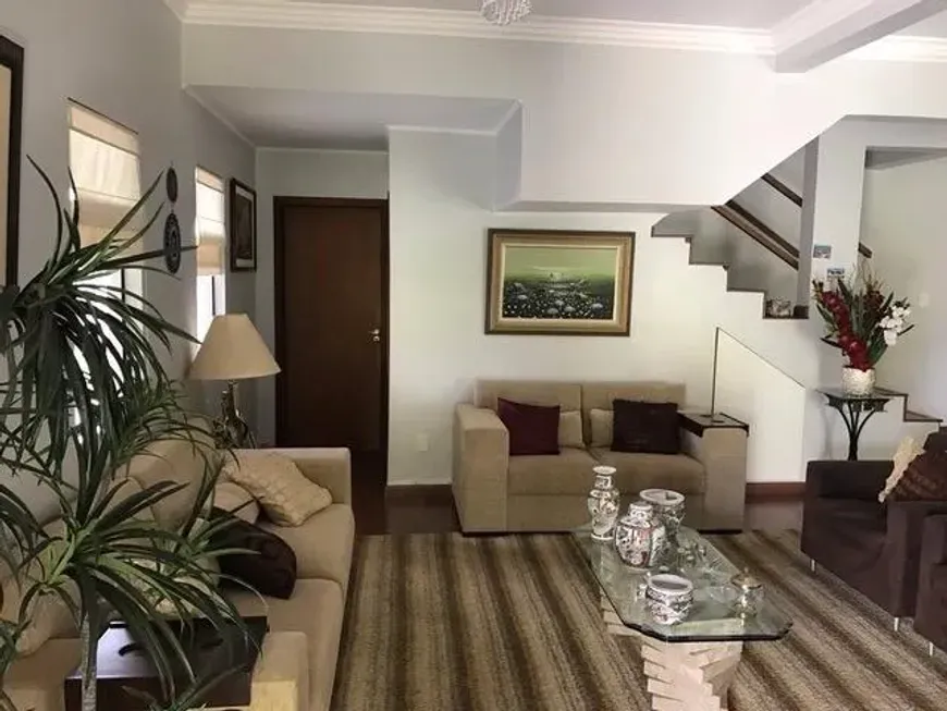 Foto 1 de Sobrado com 3 Quartos à venda, 120m² em Vila São Jorge, Barueri