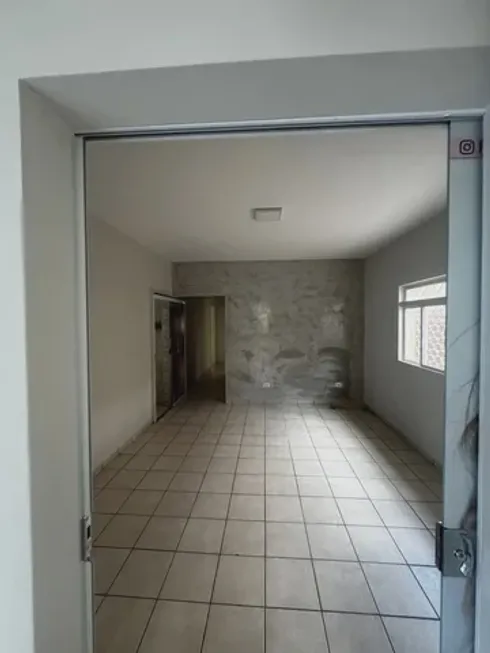 Foto 1 de Casa com 2 Quartos à venda, 58m² em Arenoso, Salvador