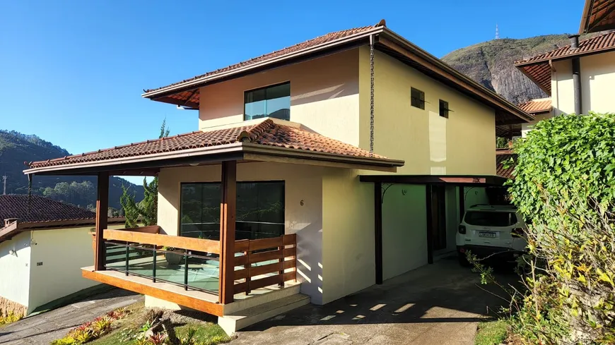 Foto 1 de Casa de Condomínio com 4 Quartos à venda, 146m² em Cônego, Nova Friburgo