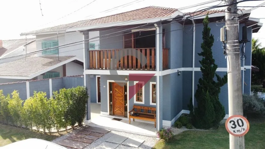 Foto 1 de Casa de Condomínio com 4 Quartos à venda, 200m² em Independencia, Taubaté