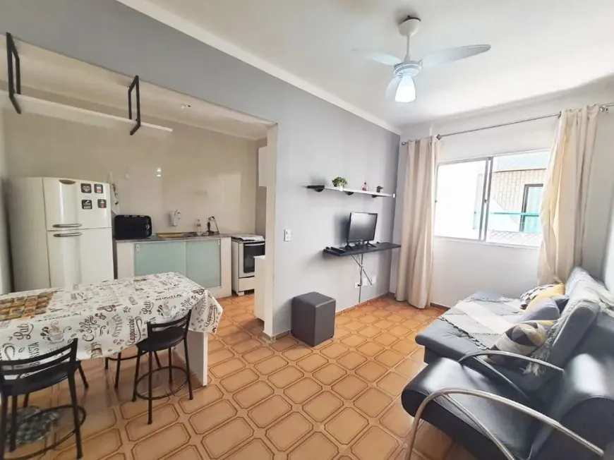 Foto 1 de Apartamento com 1 Quarto à venda, 42m² em Vila Guilhermina, Praia Grande