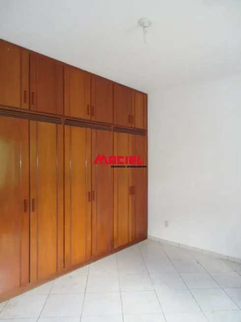 Foto 1 de Casa com 2 Quartos à venda, 162m² em Olaria, Lorena