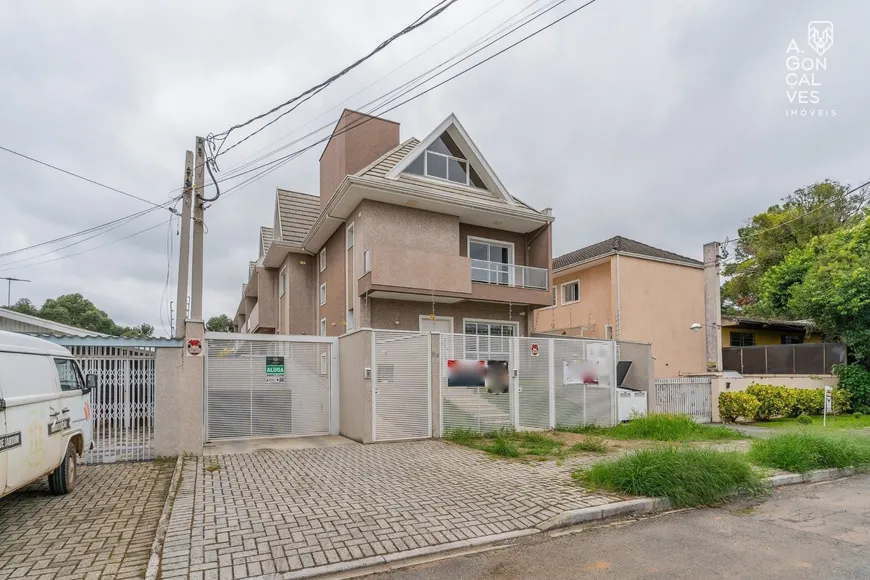 Foto 1 de Sobrado com 2 Quartos à venda, 186m² em São Braz, Curitiba