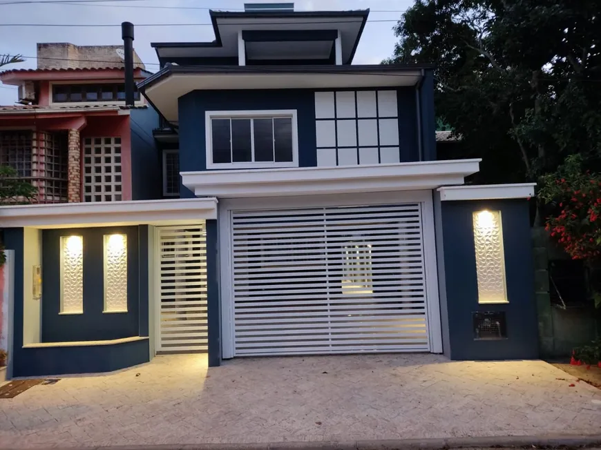 Foto 1 de Casa com 4 Quartos à venda, 250m² em Rio Tavares, Florianópolis
