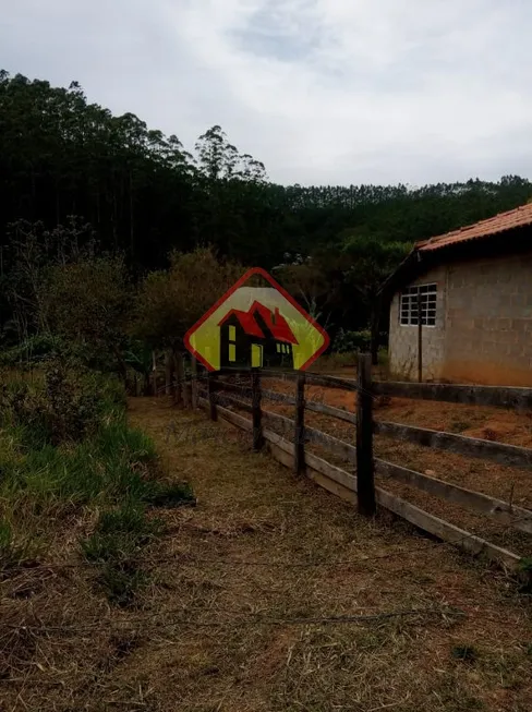 Foto 1 de Fazenda/Sítio com 1 Quarto à venda, 1600m² em , Monteiro Lobato