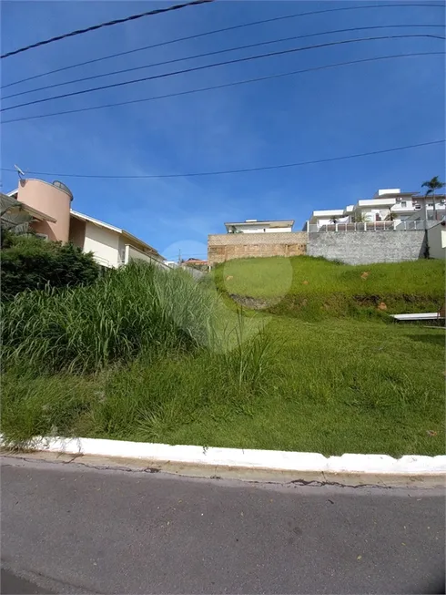 Foto 1 de Lote/Terreno à venda, 450m² em Vilagge Capricio, Louveira