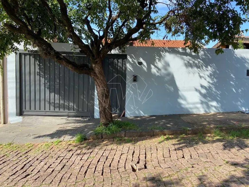 Foto 1 de Casa com 3 Quartos à venda, 142m² em Centro, Araraquara