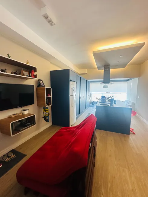 Foto 1 de Apartamento com 1 Quarto à venda, 54m² em Pompeia, Santos