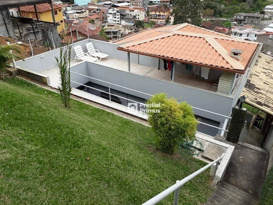 Foto 1 de Casa com 3 Quartos à venda, 370m² em Jardim Califórnia, Nova Friburgo