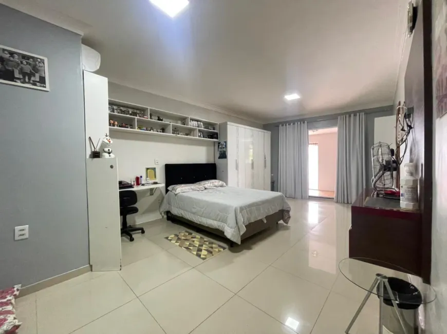 Foto 1 de Casa com 4 Quartos à venda, 144m² em Umarizal, Belém