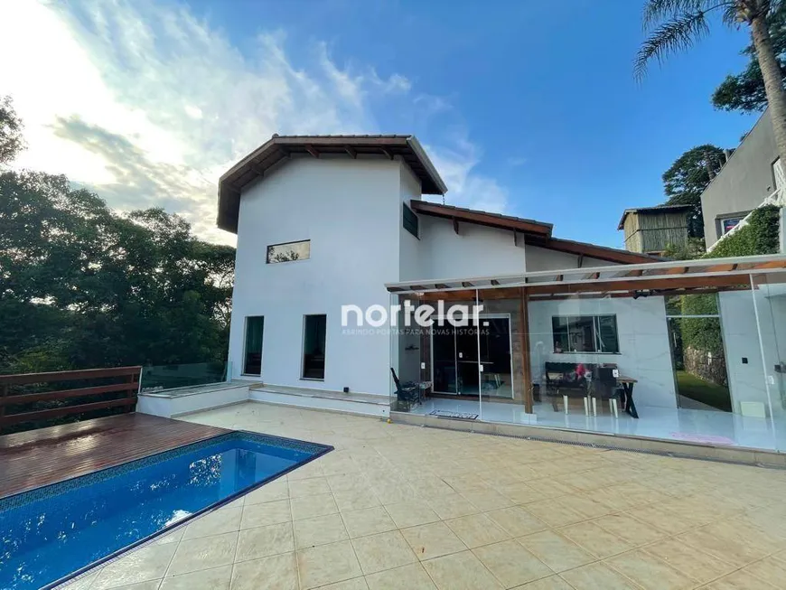 Foto 1 de Casa com 4 Quartos à venda, 300m² em Caraguata, Mairiporã