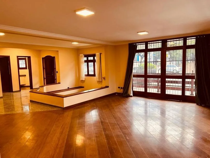 Foto 1 de Casa com 4 Quartos para alugar, 500m² em City America, São Paulo