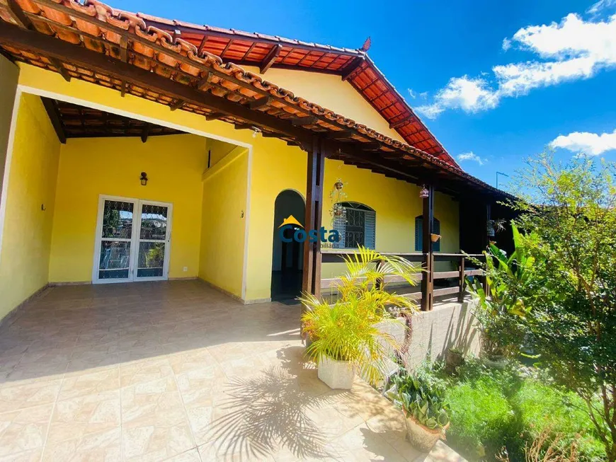 Foto 1 de Casa com 3 Quartos à venda, 170m² em Cruzeiro do Sul, Betim