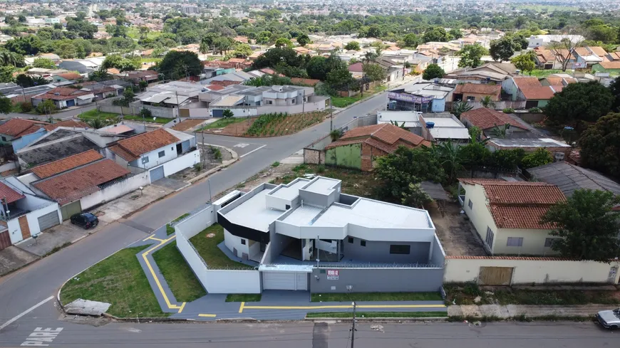Foto 1 de Casa com 2 Quartos à venda, 68m² em Parque Hayala, Aparecida de Goiânia
