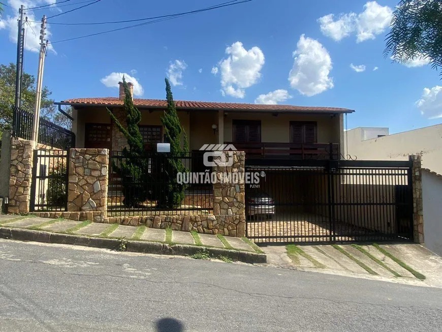 Foto 1 de Casa com 5 Quartos à venda, 490m² em São Gonçalo, Contagem