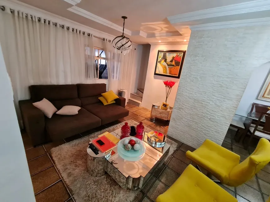 Foto 1 de Casa com 2 Quartos à venda, 140m² em Pina, Recife