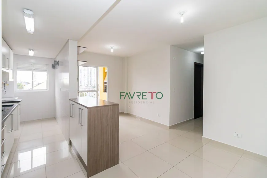 Foto 1 de Apartamento com 2 Quartos para venda ou aluguel, 56m² em Capão Raso, Curitiba