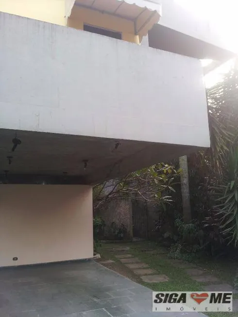 Foto 1 de Sobrado com 4 Quartos à venda, 400m² em Jardim Marajoara, São Paulo