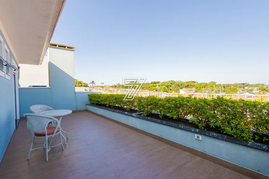 Foto 1 de Casa de Condomínio com 4 Quartos à venda, 248m² em São Braz, Curitiba