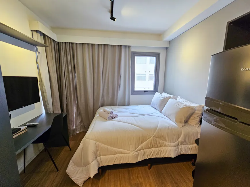 Foto 1 de Apartamento com 1 Quarto para alugar, 25m² em Jardim das Acacias, São Paulo
