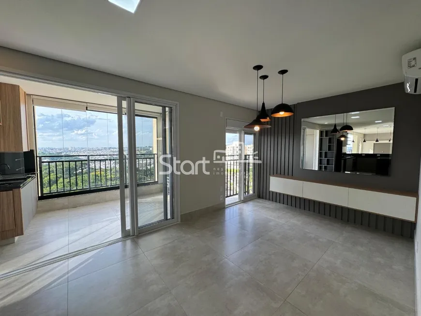 Foto 1 de Apartamento com 3 Quartos para venda ou aluguel, 200m² em Swiss Park, Campinas