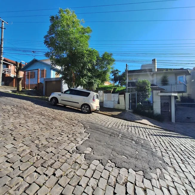 Foto 1 de Lote/Terreno à venda, 369m² em São Leopoldo, Caxias do Sul