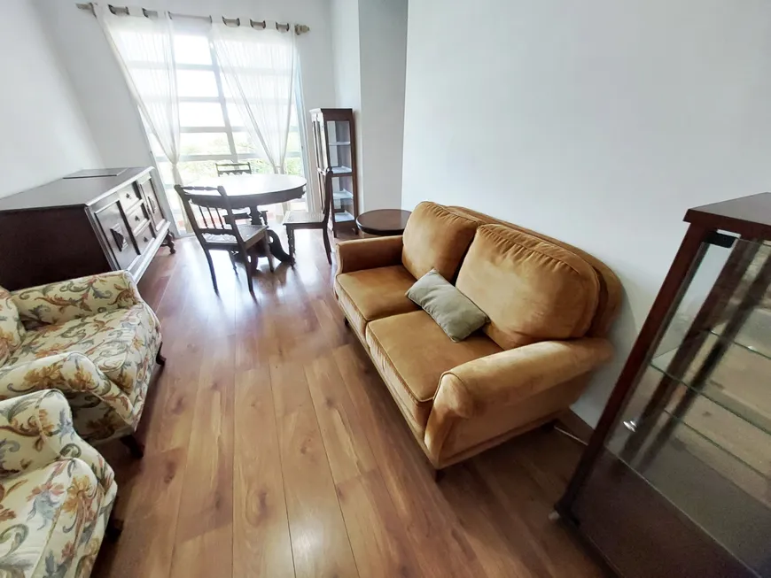 Foto 1 de Apartamento com 3 Quartos para alugar, 68m² em Granja Viana, Cotia