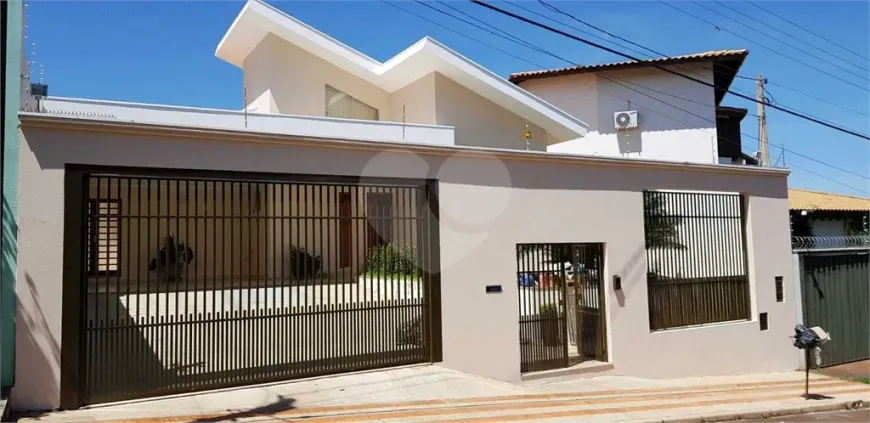 Foto 1 de Casa com 3 Quartos à venda, 250m² em Parque Santa Mônica, São Carlos