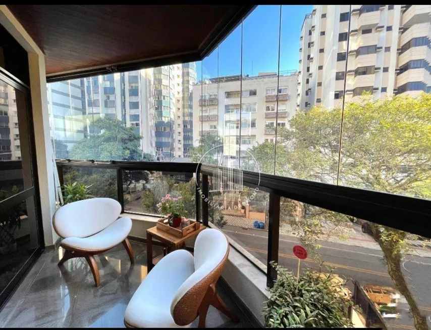 Foto 1 de Apartamento com 4 Quartos à venda, 237m² em Centro, Florianópolis