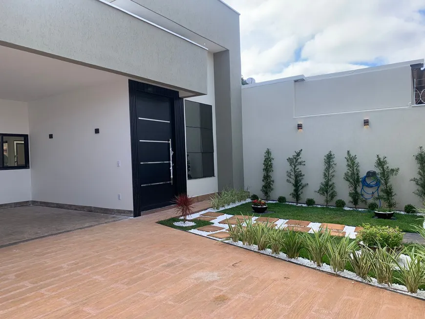 Foto 1 de Casa com 3 Quartos à venda, 218m² em Jardim Maria Helena, Goiânia