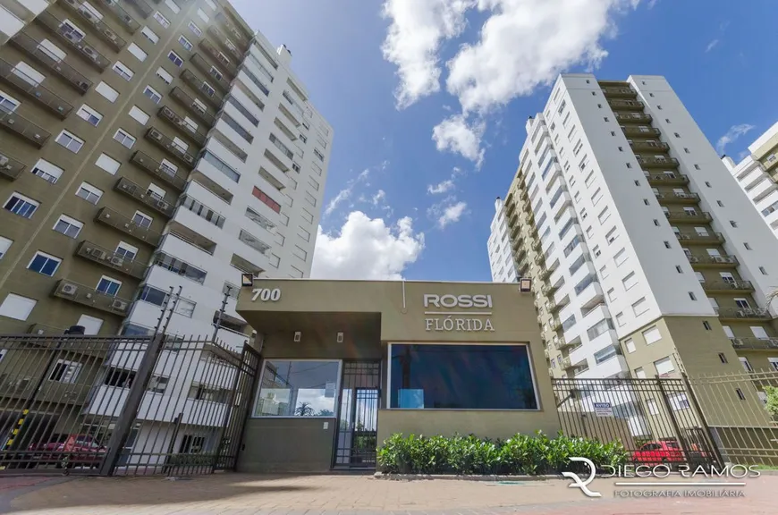 Foto 1 de Apartamento com 2 Quartos à venda, 67m² em Jardim Carvalho, Porto Alegre