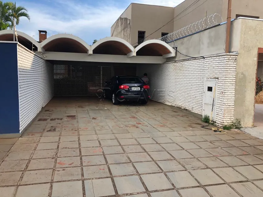 Foto 1 de Casa com 4 Quartos para alugar, 309m² em Alto da Boa Vista, Ribeirão Preto